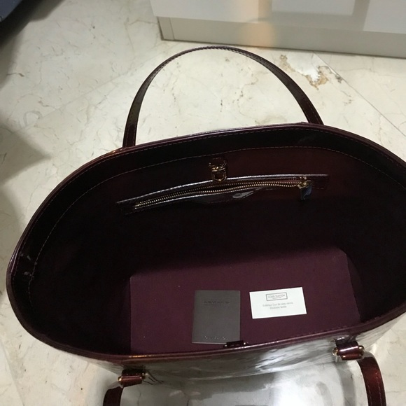 Louis Vuitton Monogram Vernis Tote - Picture 4 of 6